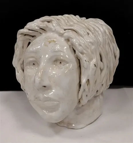CLAY SCULPTURE BUST