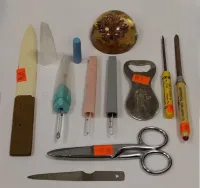 COLLECTIBLES: RESIN PAPERWEIGHT, ADVESTISER TOOLS, BOTTLE OPENER/SHOE HORN, THERMOMETERS, AND MORE