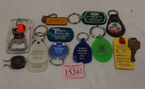 KEY CHAINS - MOSTLY ADVERTISERS