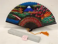VINTAGE 1940'S HAND PAINTED FAN WITH BOX