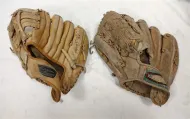 TWO  OLD RIGHT HANDED BASEBALL MITTS - SEE DECRIPTION NEXT PAGE
