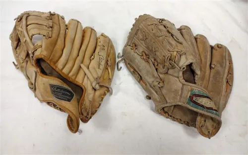 TWO  OLD RIGHT HANDED BASEBALL MITTS - SEE DECRIPTION NEXT PAGE